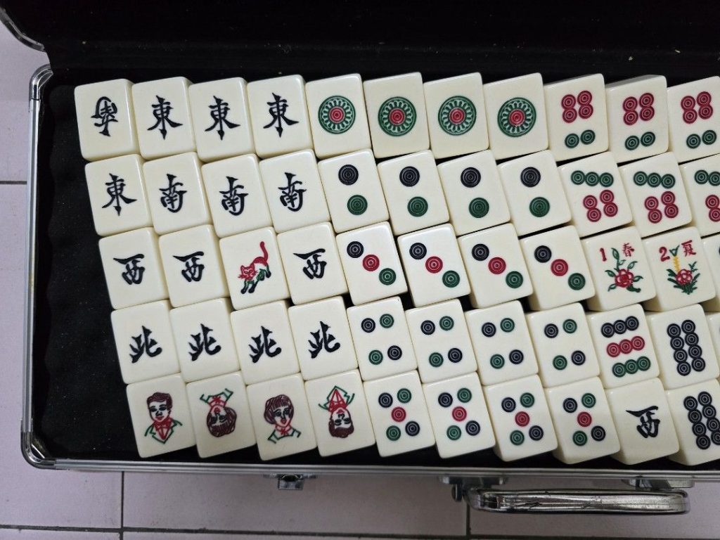 三人麻將入門指南：規則、玩法與技巧通通告訴你！｜TU娛樂城
